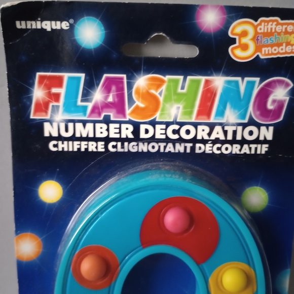 Party birthday, flashing number decoration for cake stand base new 4 … - Picture 2 of 5